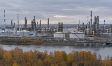 В Рязани после массированной атаки беспилотников загорелся нефтеперерабатывающий завод