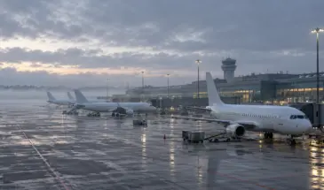 За ночь над Россией сбили более тысячи беспилотников: в Петербурге есть погибший, повреждены жилые дома